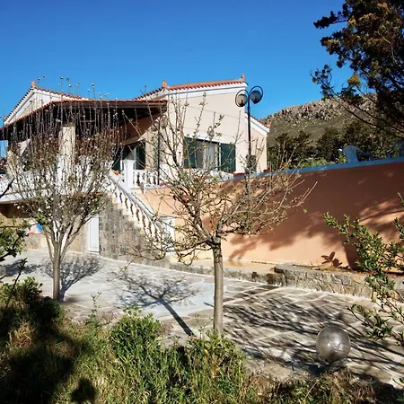Annamaria Villa Kastellion